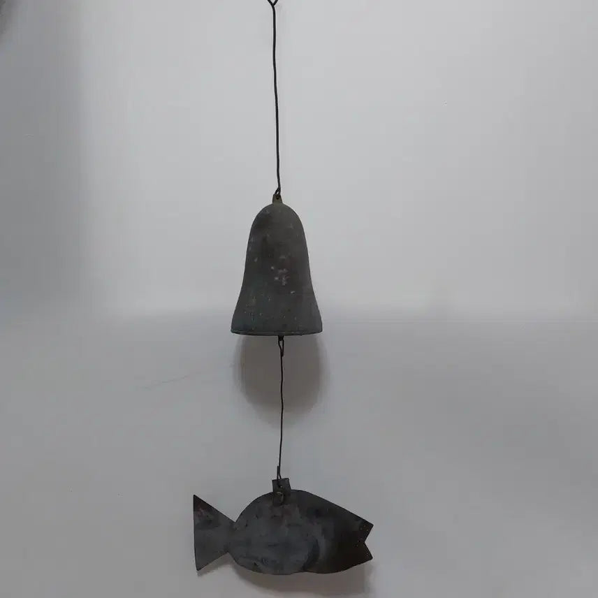 [BUNJANG] Antique Brass Wind Chime (Bungeo Jong) / 오래된 동 풍경종- 동종. 붕어종 . 민속품 . 만물당