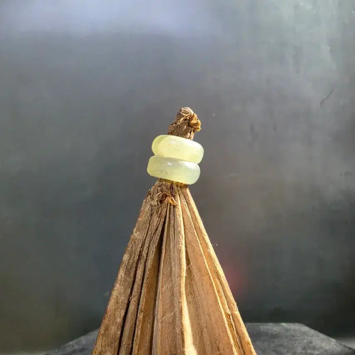 [BUNJANG] Antique Celadon Hat Ornament with Jade Inlay / 상태 좋은 갈모 골동품