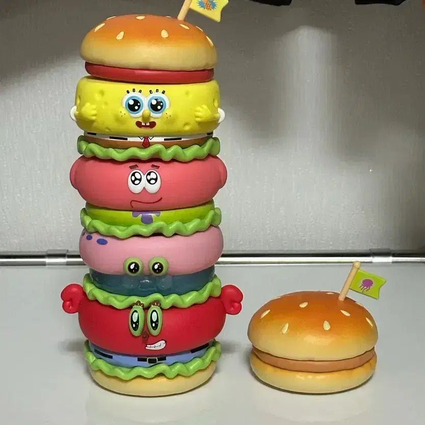 [BUNJANG] Pop Mart SpongeBob SquarePants Hamburger Mood Lamp Figure Set / 팝마트 스폰지밥 팝마트 스펀지밥 피규어 스펀지밥 무드등 스펀지밥 햄버거