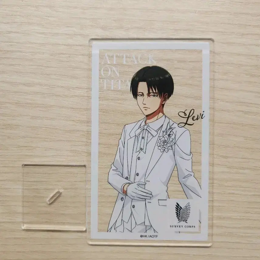 [BUNJANG] Attack on Titan Levi Ackerman Acrylic Stand / 진격의 거인 리바이 아크릴 스탠드