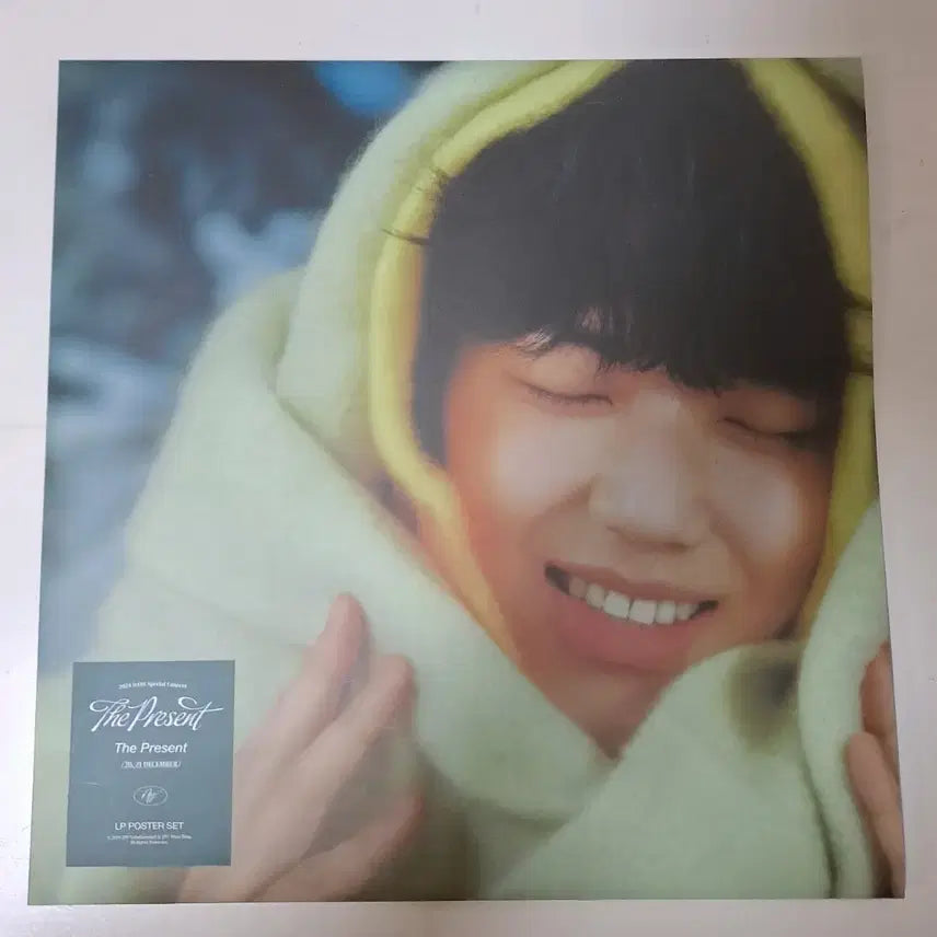 [BUNJANG] Day6 2024 The Present LP Poster Dowoon Ver. / 데이식스 2024 The present  LP포스터 (도운ver)