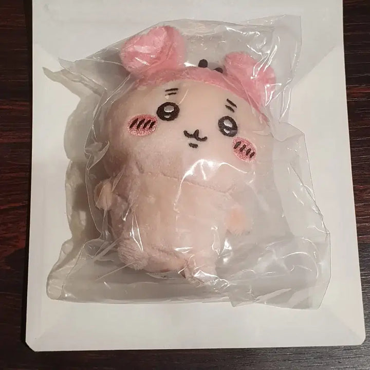 [BUNJANG] Chiikawa Osuwari Nuigurumi Gacha Vol. 2 Crab Plush / 치이카와 오스와리 앉은누이 가챠 2탄 카니