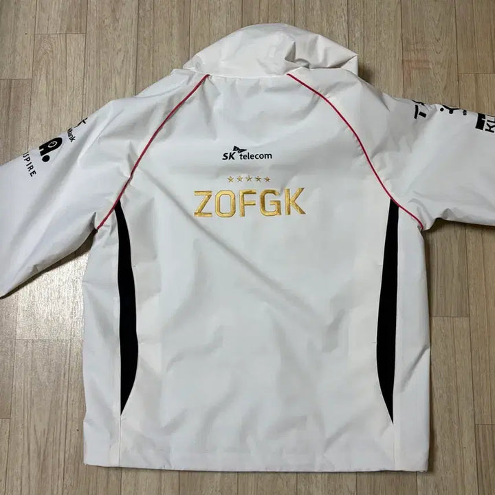 [BUNJANG] T1 2024 Worlds Championship Uniform Jacket (Zeus, Oner, Faker, Gumayusi, Keria Ver. / L Size) / [급처] T1 2024 월즈우승 유니폼자켓 (zofgk/5성)