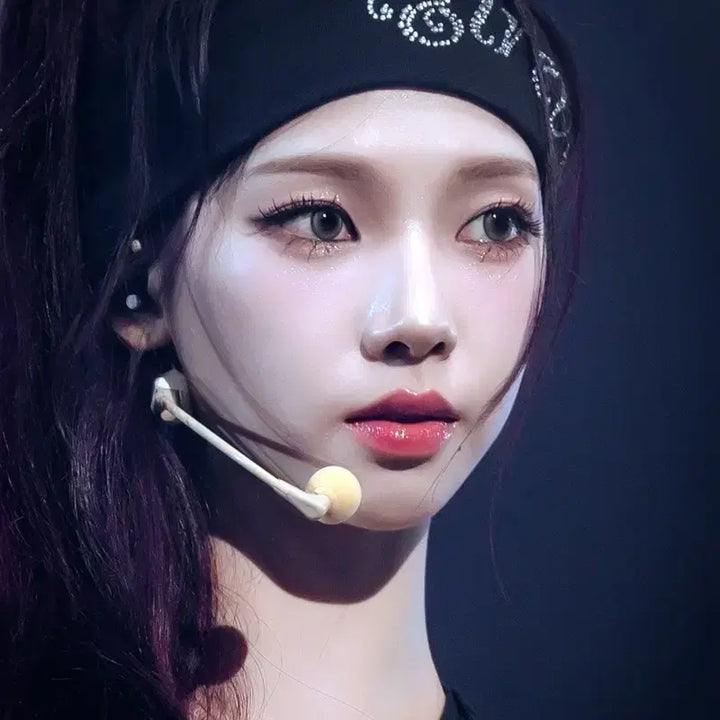 [BUNJANG] aespa Karina "Whiplash" Headband / 에스파 카리나 whiplash 머리띠 헤어밴드