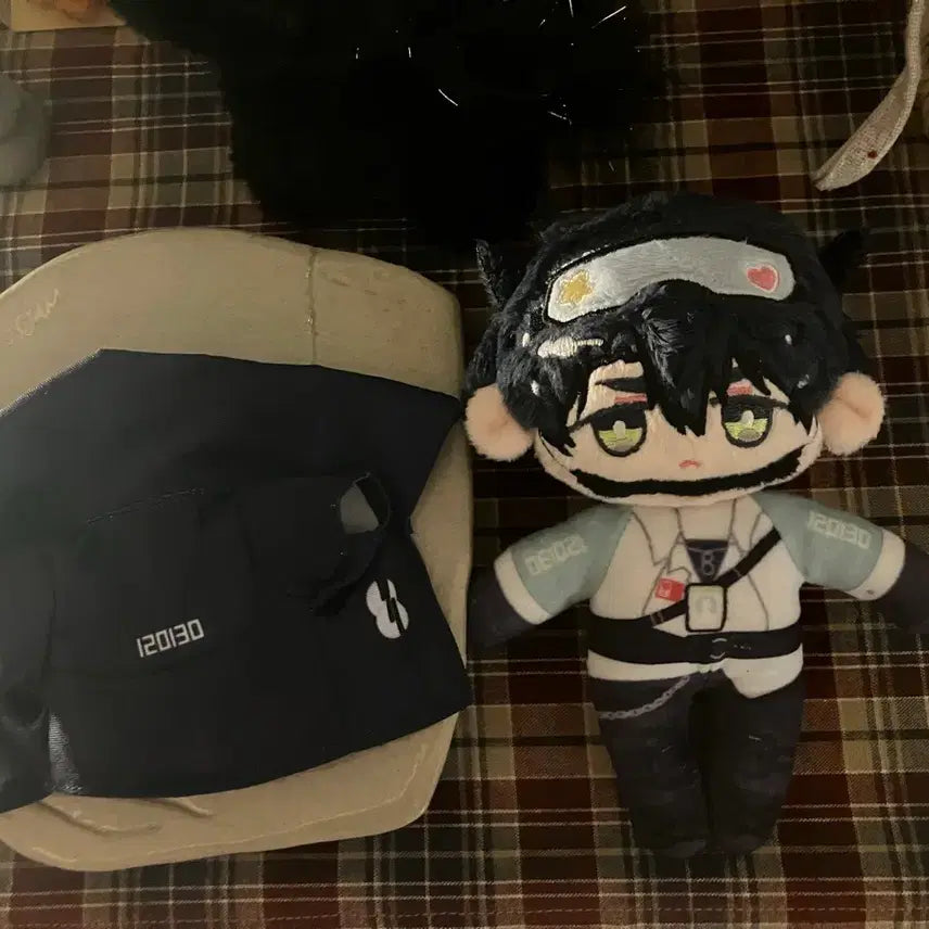 [BUNJANG] Sikoshiism Robo Plush Doll / 스코시즘 로보 프로스터 솜인형