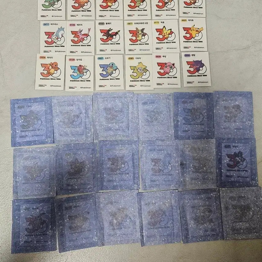 [BUNJANG] Pokemon 30th Anniversary Logo Stickers (Sealed/Unsealed) / 포켓몬 띠부씰 30주년 로고 18종 미개봉, 개봉 판매