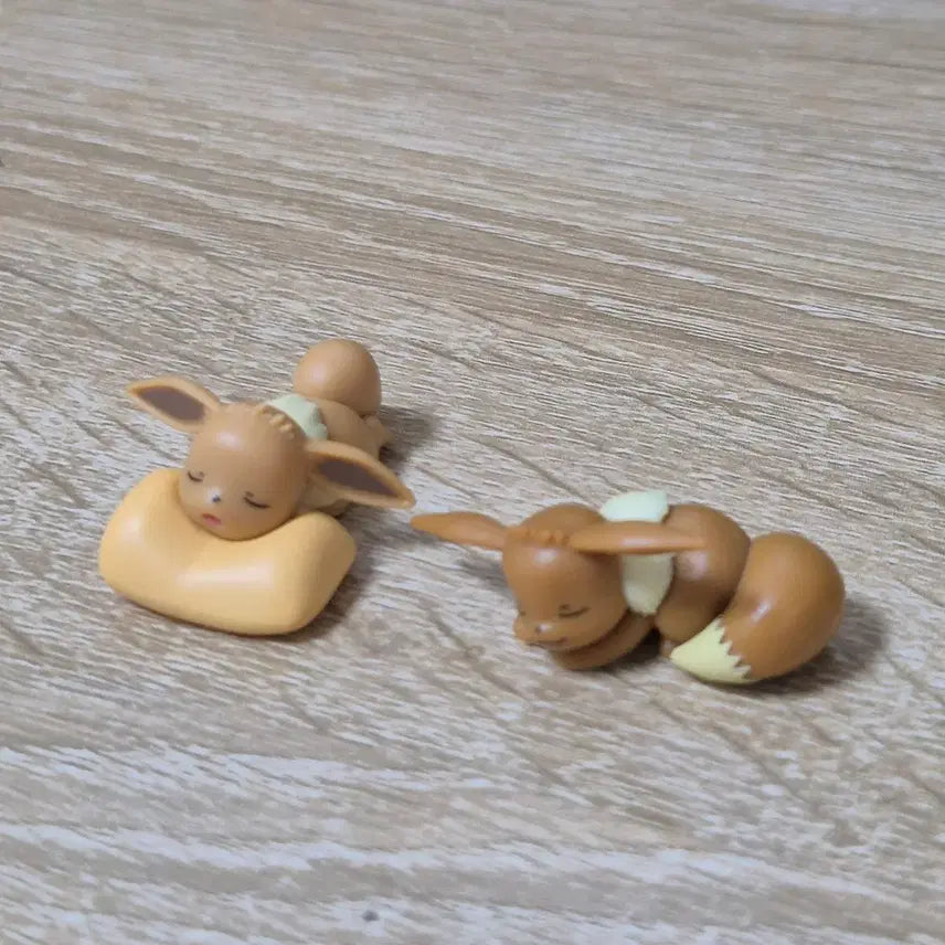 [BUNJANG] Pokemon Sleeping Eevee Gacha Figure Set / 포켓몬 피규어 가챠 잠자는 이브이 세트