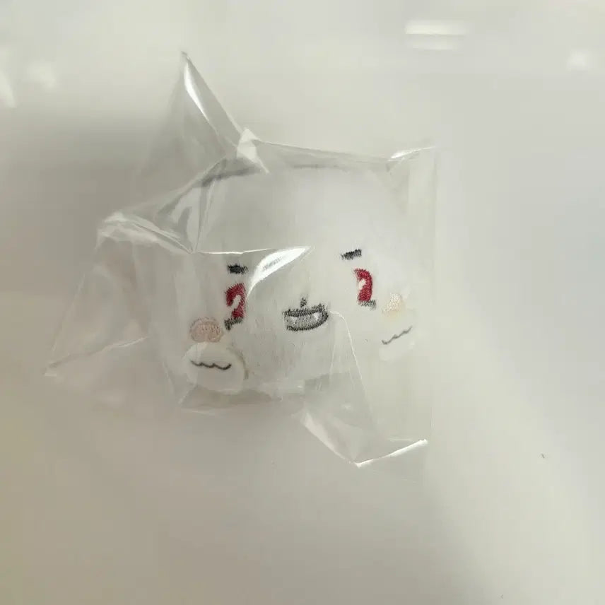 [BUNJANG] PLAVE x LINE FRIENDS Mmemimu Brooch Mmo / 플레이브 라인프렌즈 므메미무 뱃지 므모