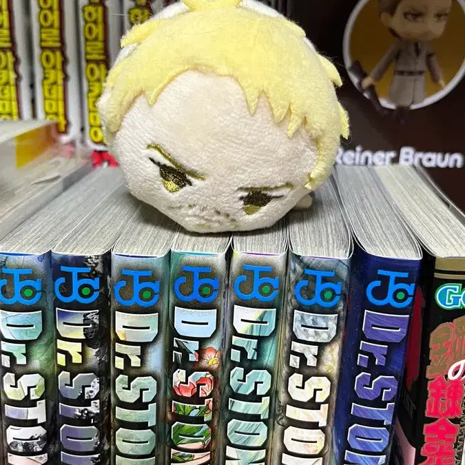 [BUNJANG] Attack on Titan Rainer Mochi-mas Doll / 진격의 거인 라이너 모찌마스