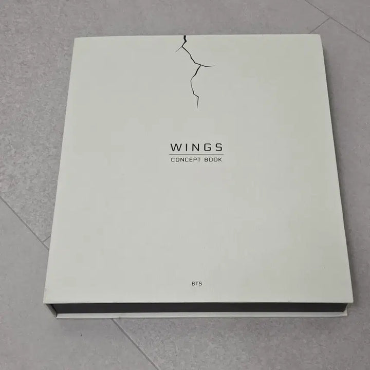 [BUNJANG] BTS Concept Book Jin / 방탄소년단 bts 윙즈컨셉북 concept book 진 포카 포함