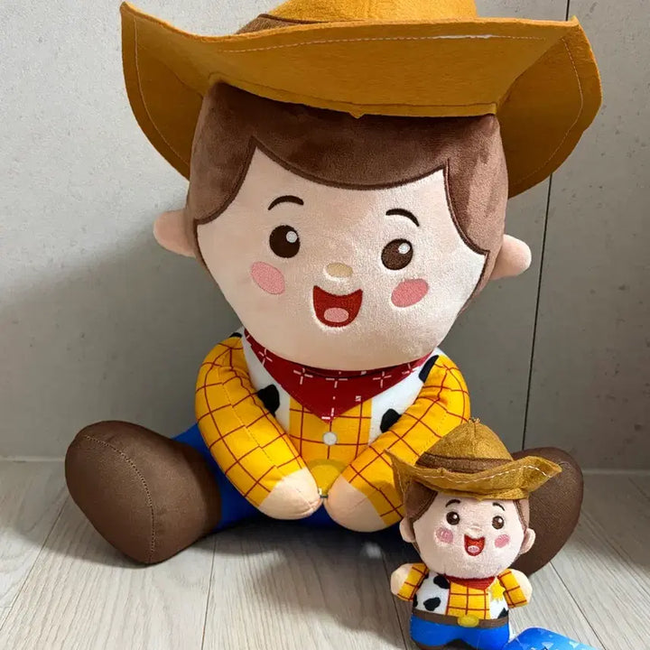 [BUNJANG] Toy Story Woody Doll 2-Piece Bundle Set / 토이 스토리 우디 인형 2개 세트 일괄