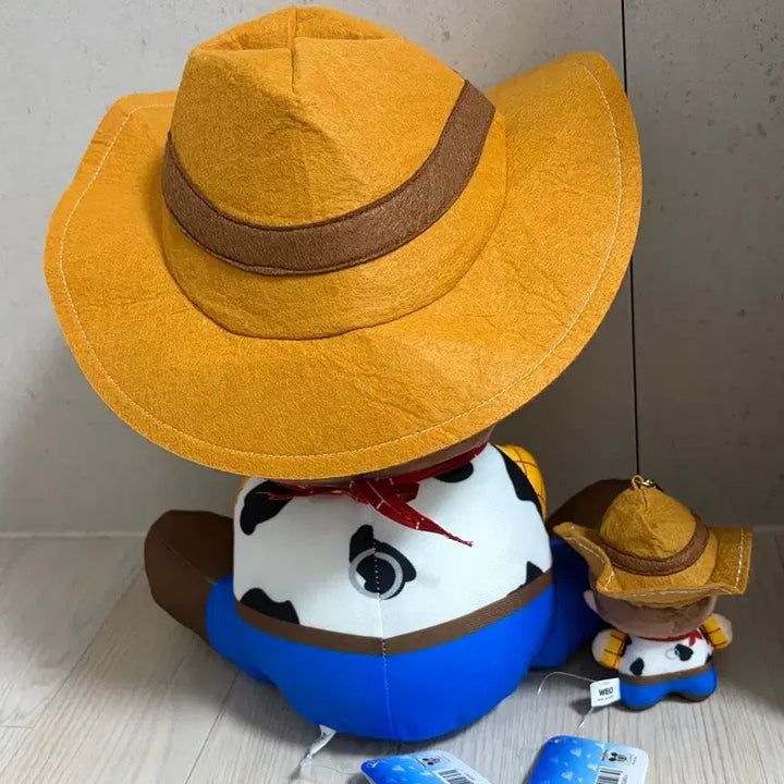 [BUNJANG] Toy Story Woody Doll 2-Piece Bundle Set / 토이 스토리 우디 인형 2개 세트 일괄