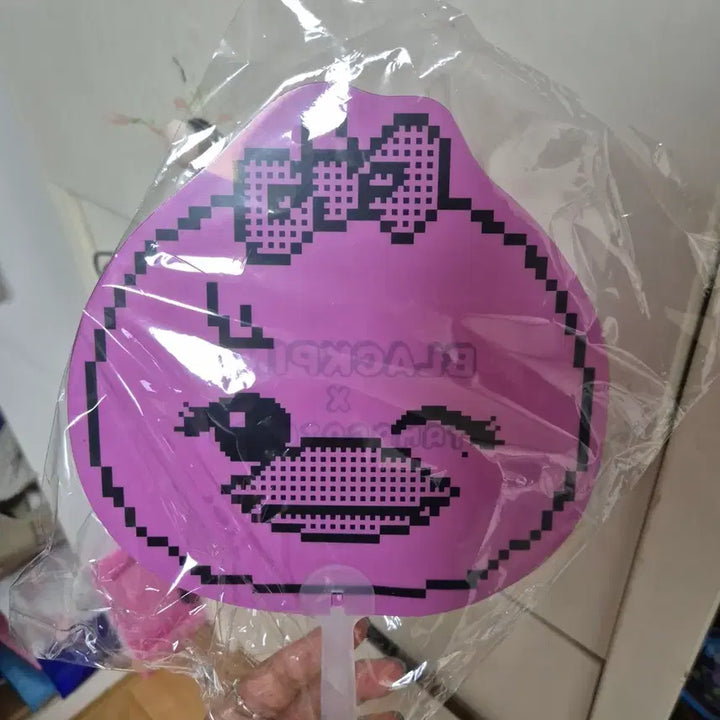 [BUNJANG] Blackpink Lisa Tamagotchi with Keyring &amp; POB Fan / 블랙핑크 다마고치-리사키링&amp;특전부채
