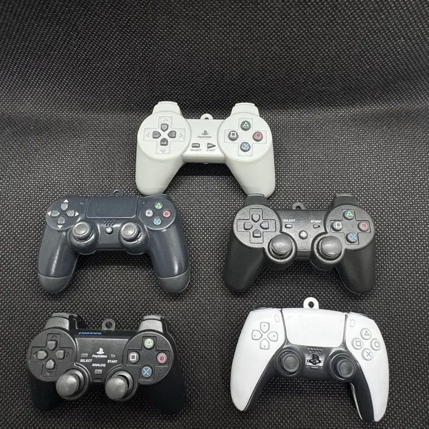 [BUNJANG] PlayStation Game Sound Collection Keychain Gacha Bundle Set / 플레이스테이션 게임 스타트! 사운드 컬렉션 키홀더 가챠 일괄 판매