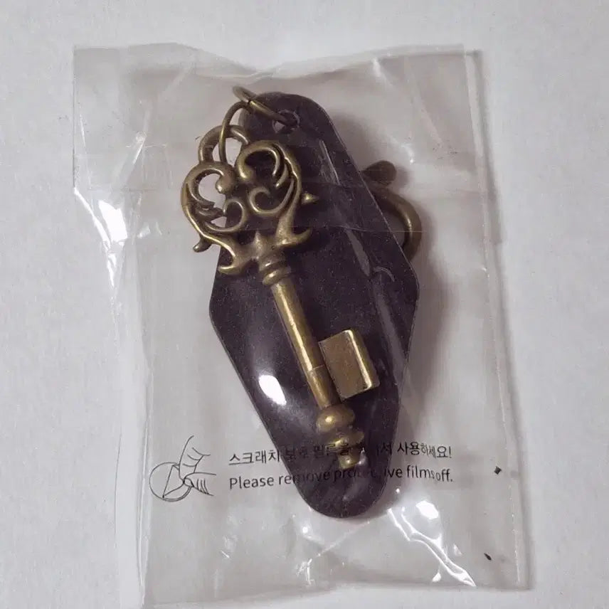 [BUNJANG] Lord of Heroes Tadis Hwabeun Hotel Keyring / 로드오브히어로즈 로오히 호텔키링