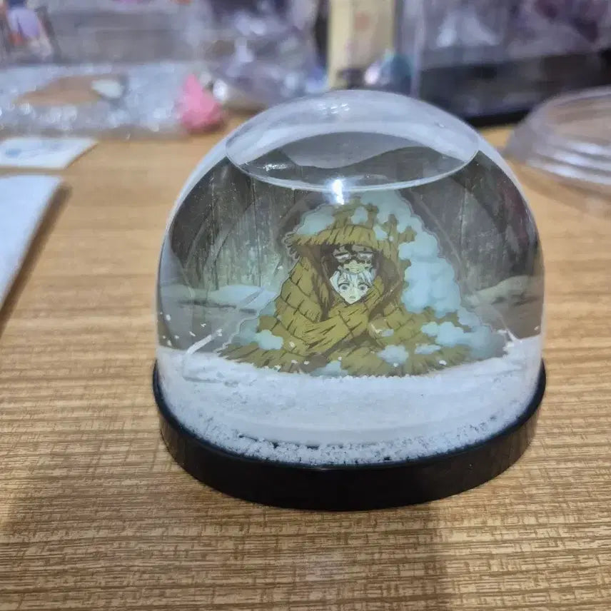 [BUNJANG] Demon Slayer Gyutaro Dakimakura (Ume) Snow Globe / 귀멸의 칼날 규타로 다키(우메) 스노우돔