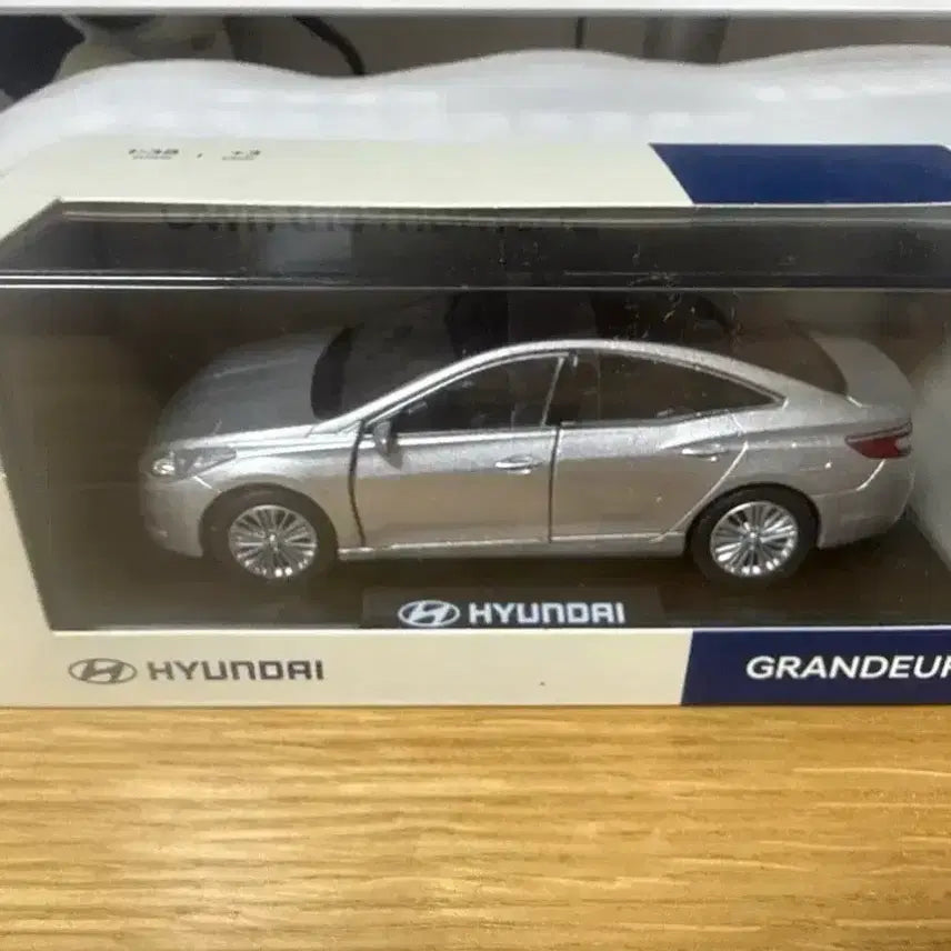 [BUNJANG] 1:38 Scale Grandeur Diecast Model Car / 1:38 그랜저 미니카. 다이캐스트