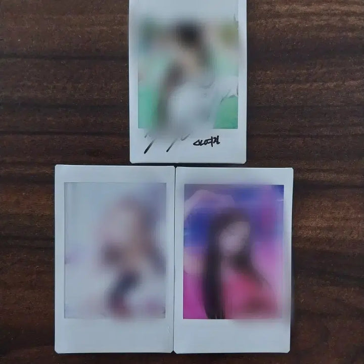 [BUNJANG] LOOSSEMBLE BBA BBA Signed Polaroid / 루셈블 여진 싸인 폴라로이드