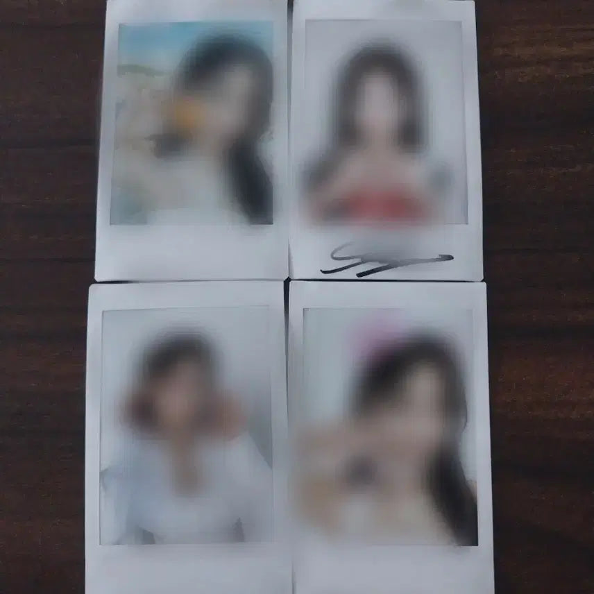 [BUNJANG] LOOSSEMBLE Hyunjin Signed Polaroid / 루셈블 현진 싸인 폴라로이드