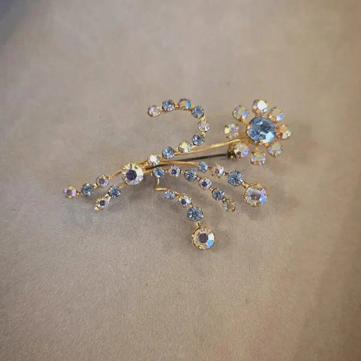 [BUNJANG] 1950s British Vintage Blue Crystal Floral Brooch / 영국빈티지 (1950s)블루 크리스탈 플로럴 플라워 꽃 브로치