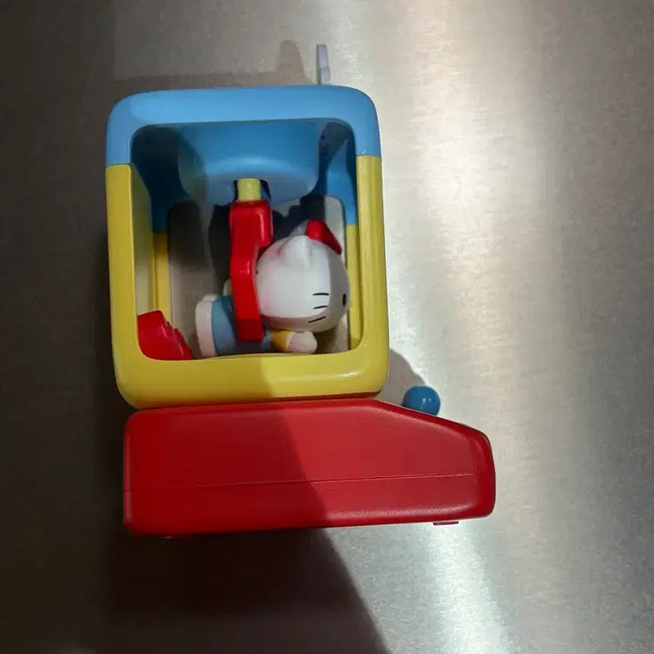 [BUNJANG] Sanrio Hello Kitty Claw Machine Figure / 산리오 헬로키티 인형뽑기 피규어