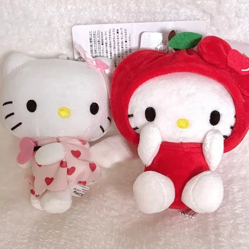 [BUNJANG] Hello Kitty 20th Anniversary Mascot Plush Bundle Set (Heart Angel Kitty, Apple Kitty) / 일괄)헬로키티 20주년 마스코트 하트천사키티 사과키티 인형