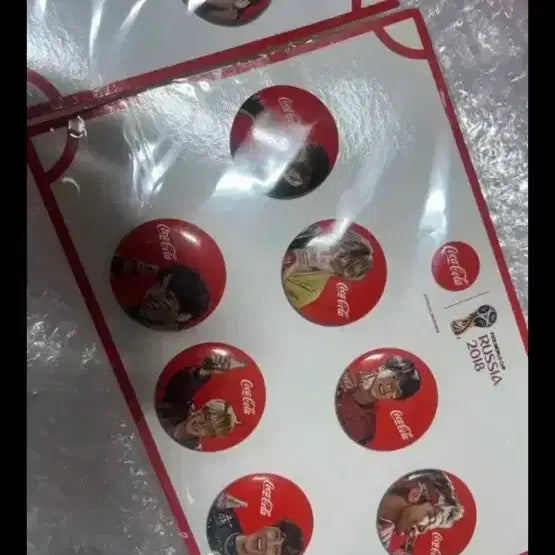[BUNJANG] BTS Coca-Cola Collaboration Badge Set Bundle / 방탄 bts 희귀 한정판 코카콜라 콜라보 뱃지 셋트2세트 일괄