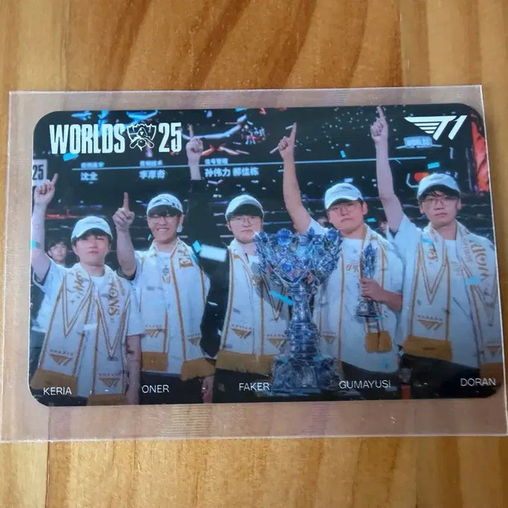 [BUNJANG] T1 2025 Worlds Champions Team Photocard / msi 팬페스타 2025 t1 월즈 우승 단체 포토카드 포카 판매