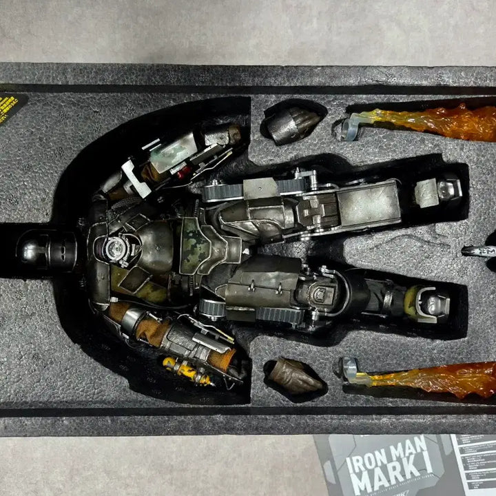 [BUNJANG] Hot Toys Iron Man Mark I MMS605D40 / Hot Toys Iron Man Mark I 핫토이 아이언맨 마크1