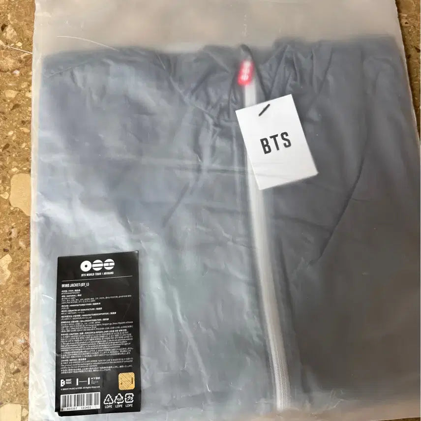 [BUNJANG] BTS ARIRANG Windbreaker Jacket / BTS ARIRNAG Wind Jacket 아리랑 바람막이 L