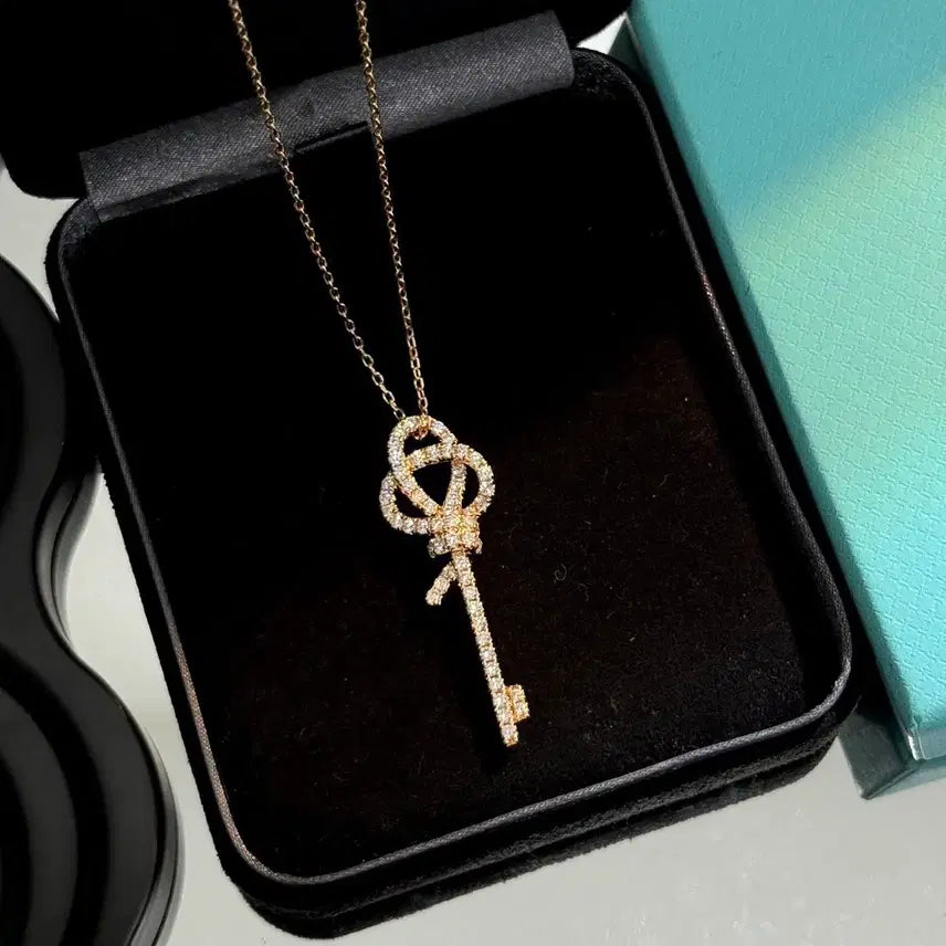 [BUNJANG] Tiffany &amp; Co. Kids Series Key Pendant Necklace with Diamonds / 티파니 앤 코 키즈 시리즈 키 펜던트 다이아몬드 여성 목걸이