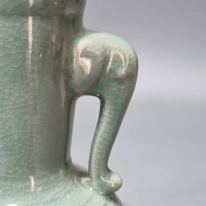 [BUNJANG] Yongcheon Kiln Style Celadon Tall Vase with Elephant Handle / 용천요청자 상이 장경병. 높이 22