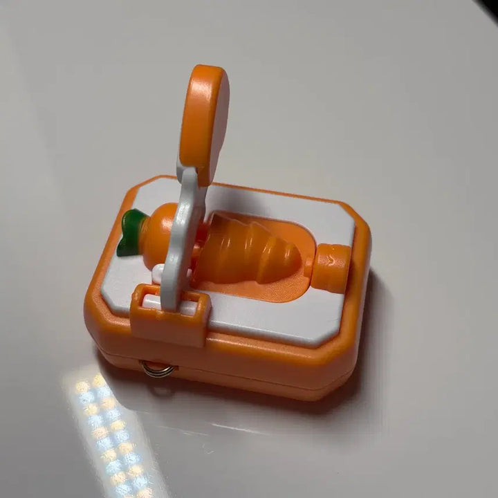 [BUNJANG] Carrot Clicker Toy / 당근 클릭커