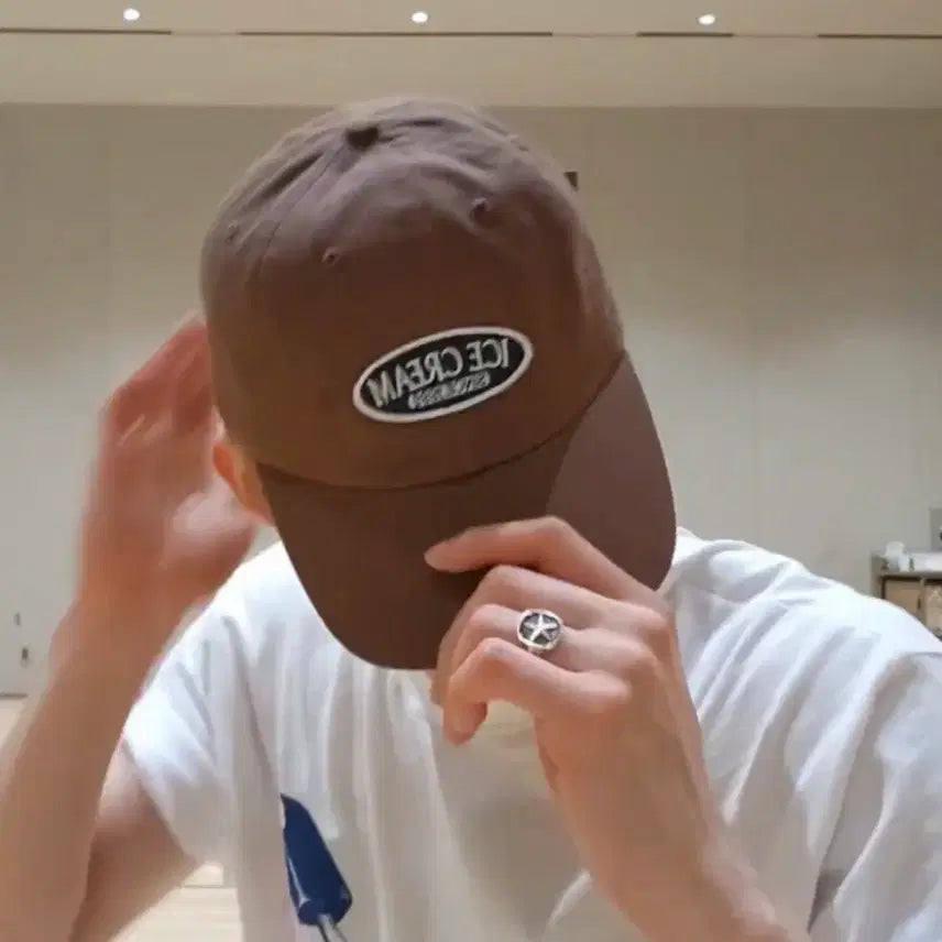 [BUNJANG] TXT Yeonjun No Labels Part 02 Ice Cream Ball Cap (US Exclusive) / (새상품) 연준 아이스크림 미국한정판 볼캡