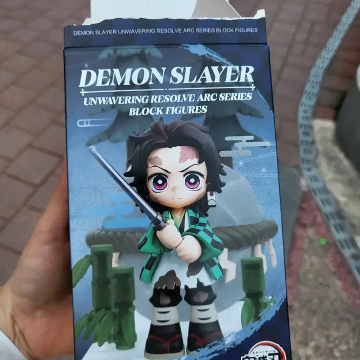 [BUNJANG] Kimetsu no Yaiba Popmart Building Block Figure - Zenitsu &amp; Nezuko Set (Sealed) / 귀멸의 칼날 팝마트 블록 피규어 입지편 젠이츠&amp;네즈코 미개봉 일괄 양도