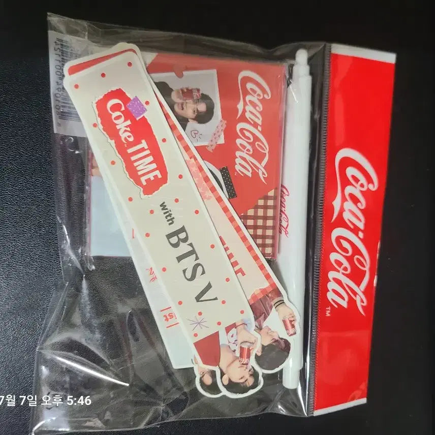 [BUNJANG] Coca-Cola x BTS V Stationery Set / 코카콜라 BTS V 문구세트