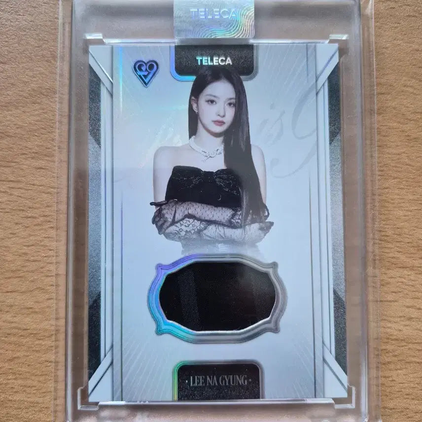 [BUNJANG] fromis_9 Lee Nagyung 2026 TERECA Relic Card / 2026 테레카 프로미스나인 이나경 실착 렐릭카드 판매합니다.