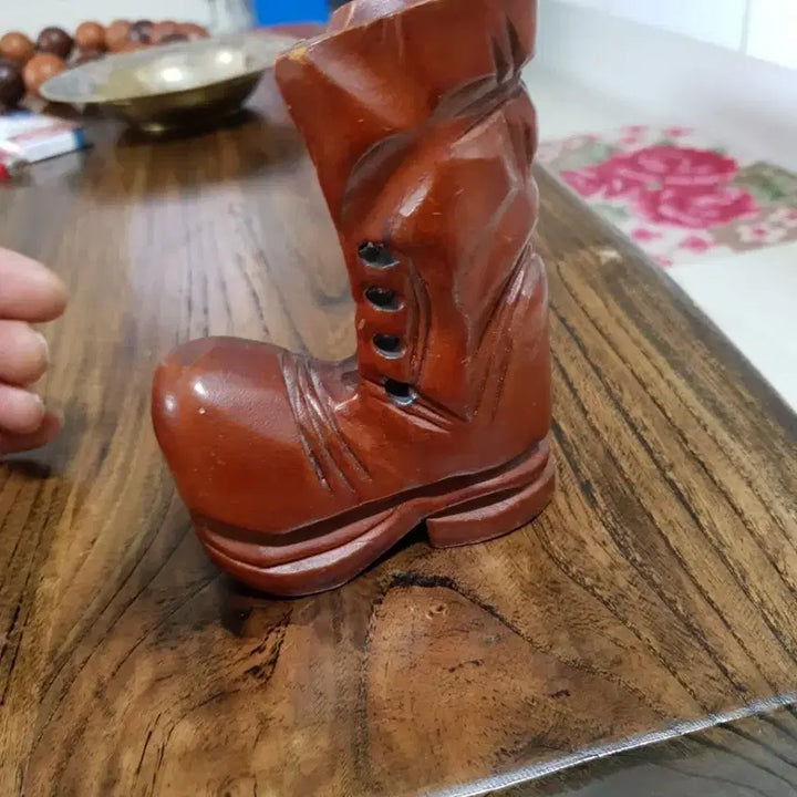[BUNJANG] Carved Yellow Pine Boot-Shaped Pencil Case / 황양목조각부츠형필통