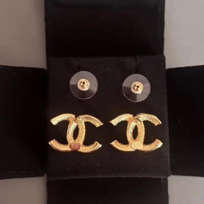 [BUNJANG] Chanel Coco Mark Earrings / 샤넬 코코마크 귀걸이