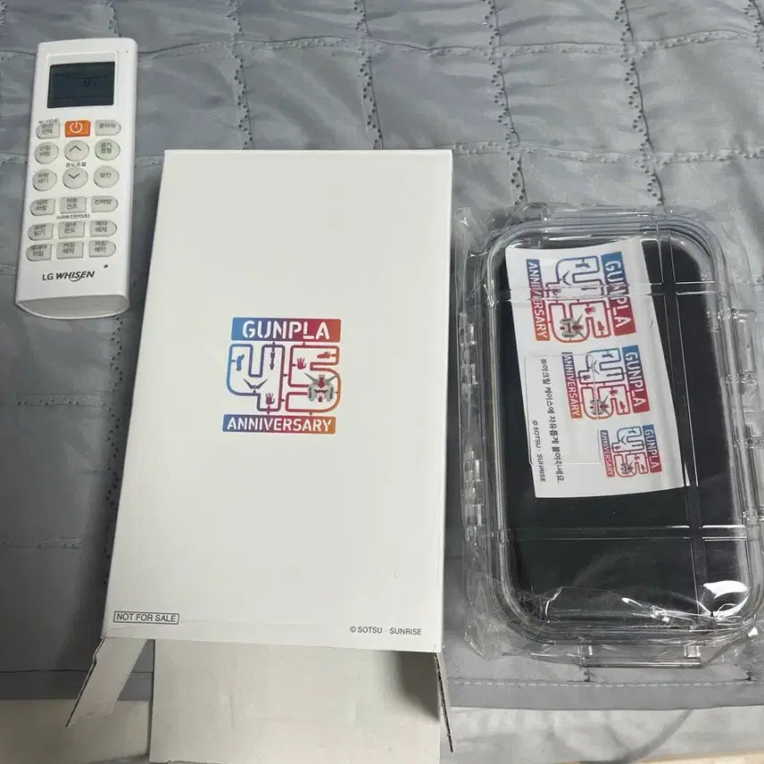 [BUNJANG] Gundam 45th Anniversary Acrylic Case / 건담 45주년 아크릴케이스