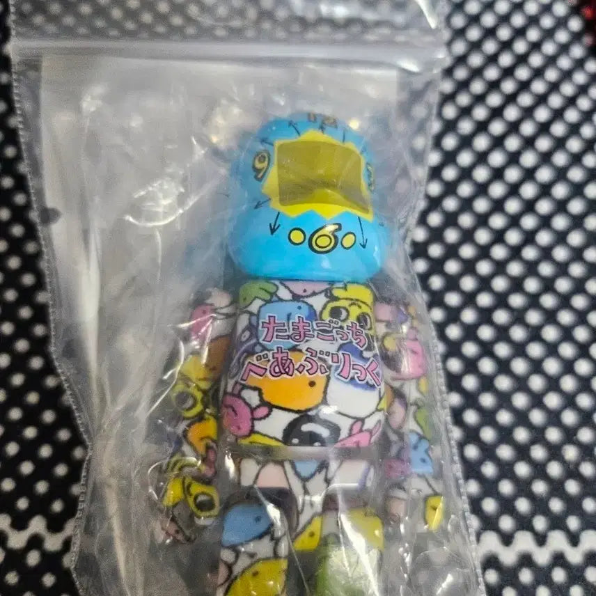 [BUNJANG] Bearbrick Tamagotchi 51st Edition Sealed / 베어브릭 다마고치 51탄 미개봉
