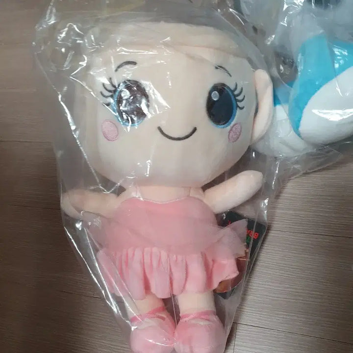 [BUNJANG] Italian Brainrot Ballerino Cappuccino Medium Plush / 이탈리안 브레인롯 발레리노 카푸치노 중형인형 새상품