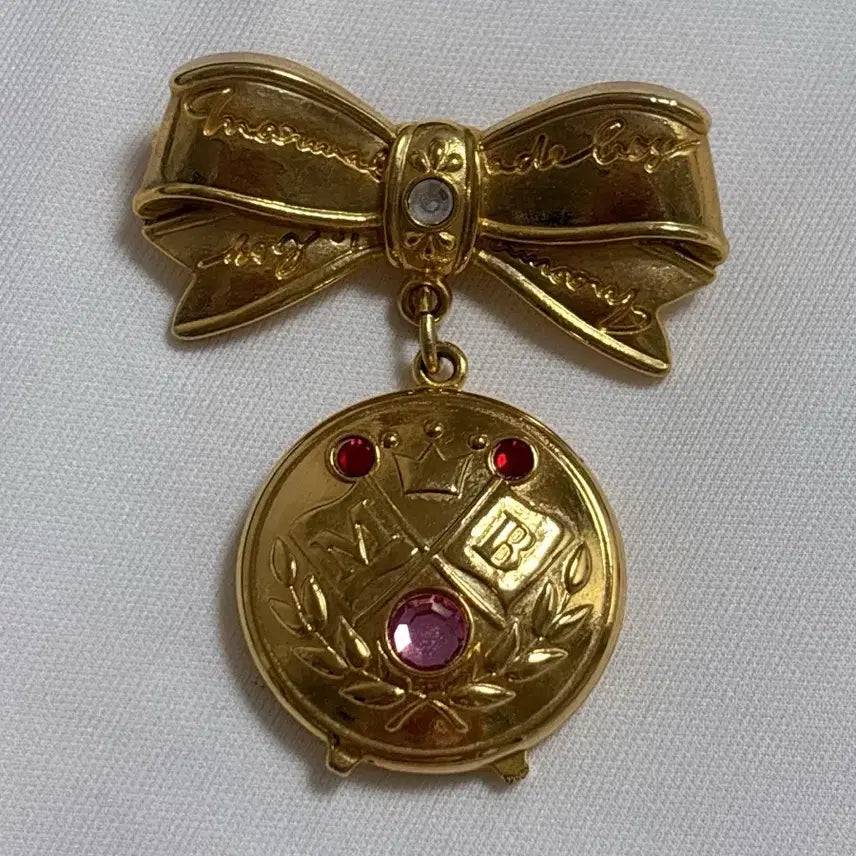 [BUNJANG] Marmalade Boy Medallion Brooch Rocket Pendant / 마멀레이드 보이 메다이유 브로치 로켓 펜던트 고전완구 순정만화 고전문구