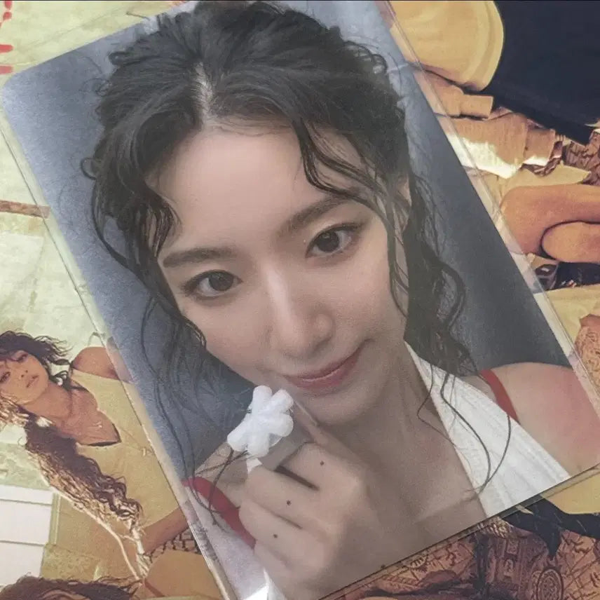 [BUNJANG] G)I-DLE Shuhua Gimme Dat Love Official Photocard / 아이들 슈화 공방포카 공방 포카 포토카드 Gimme Dat Love