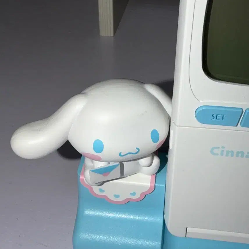 [BUNJANG] Sanrio Cinnamoroll Telephone-Shaped Desk Clock Mood Light Goods / 산리오 시나모롤 전화기 모양 탁상시계 무드등 굿즈