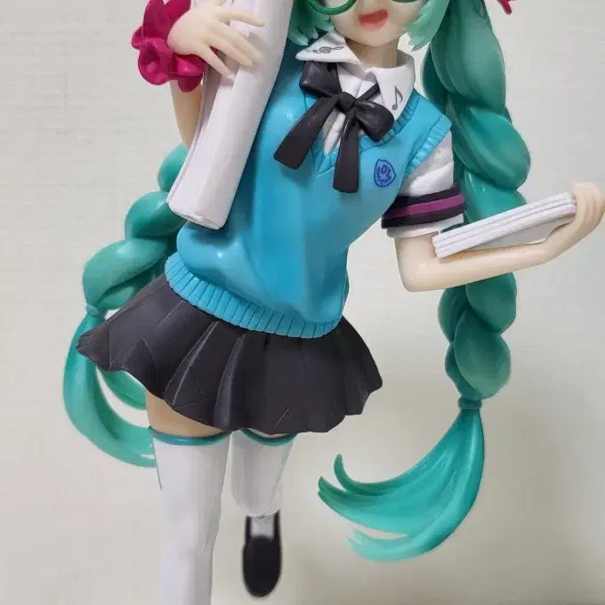 [BUNJANG] Hatsune Miku 16th Anniversary In-kyung School Uniform Figure / 급처) 하츠네 미쿠 16주년 피규어 인경 교복 미소녀 피규어