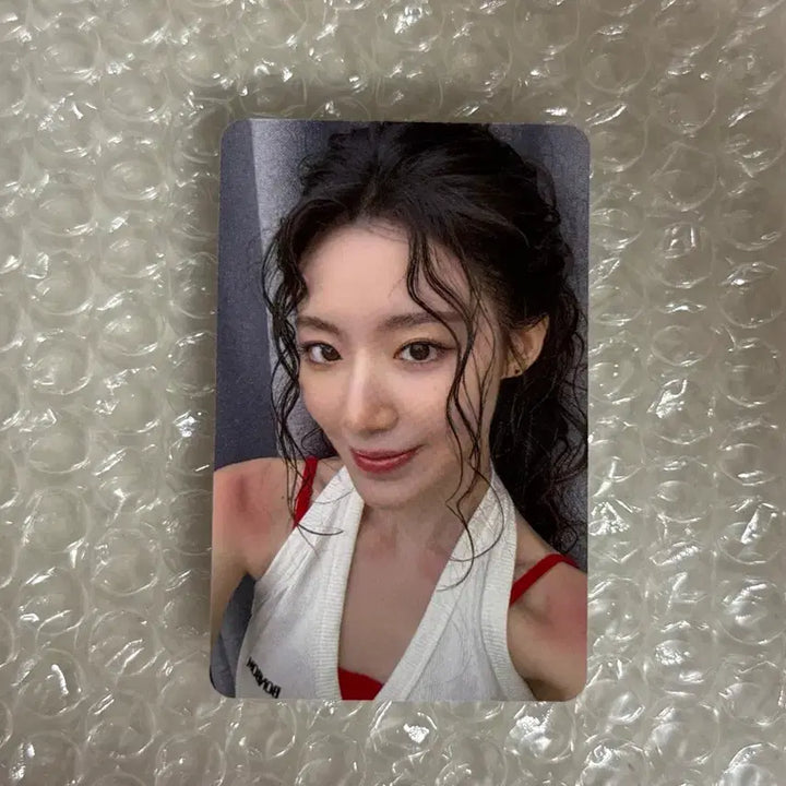 [BUNJANG]  (G)I-DLE WE MADE Apple Music Exclusive Shuhua Photocard / 아이들 WE MADE 앨범 위메이드 애플뮤직 특전 슈화 포카 idle