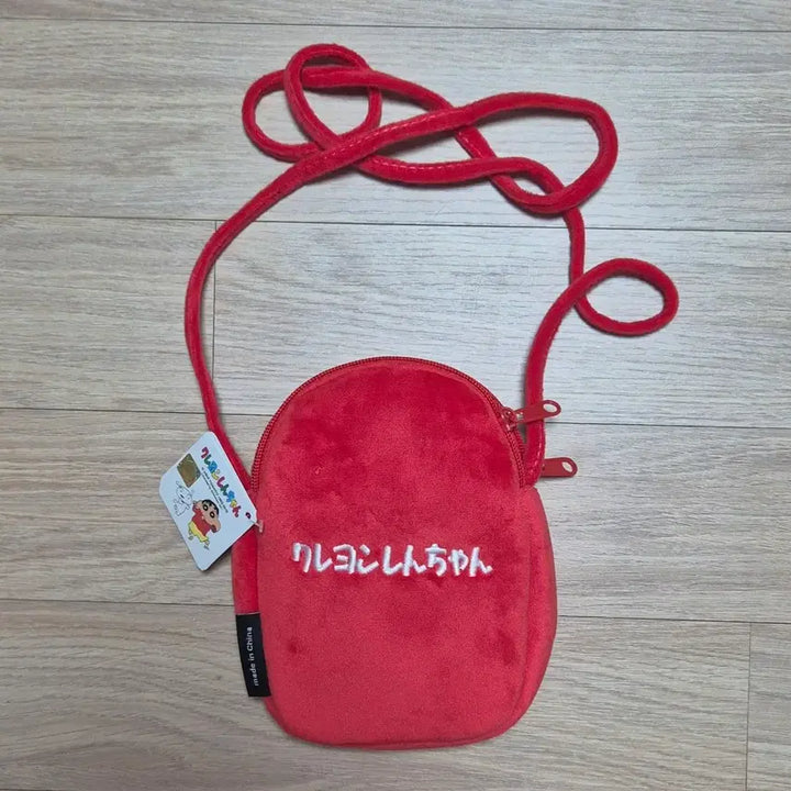 [BUNJANG] Crayon Shin-chan Red Pouch Wallet Crossbody Bag / 짱구 파우치 지갑 크로스백 레드