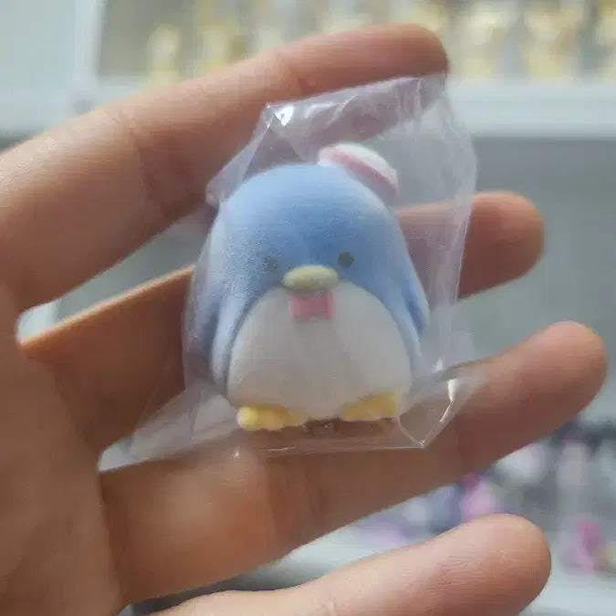 [BUNJANG] Sanrio Fuwa Fuwa Fluffy Tuxedo Sam Plush / 산리오 후와후와 플로키 턱시도샘