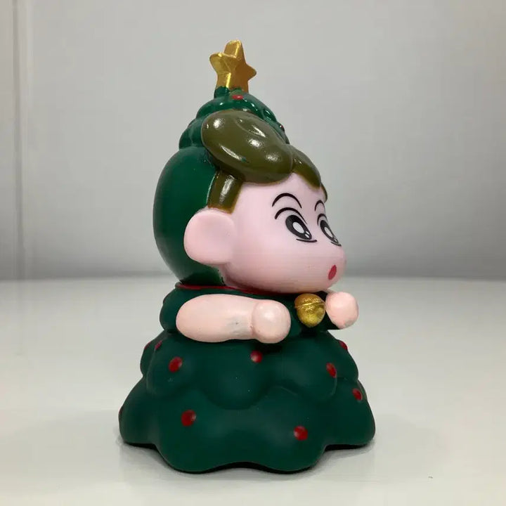 [BUNJANG] Christmas Tree Jjang-a Figure / 짱구 크리스마스 트리 짱아 피규어
